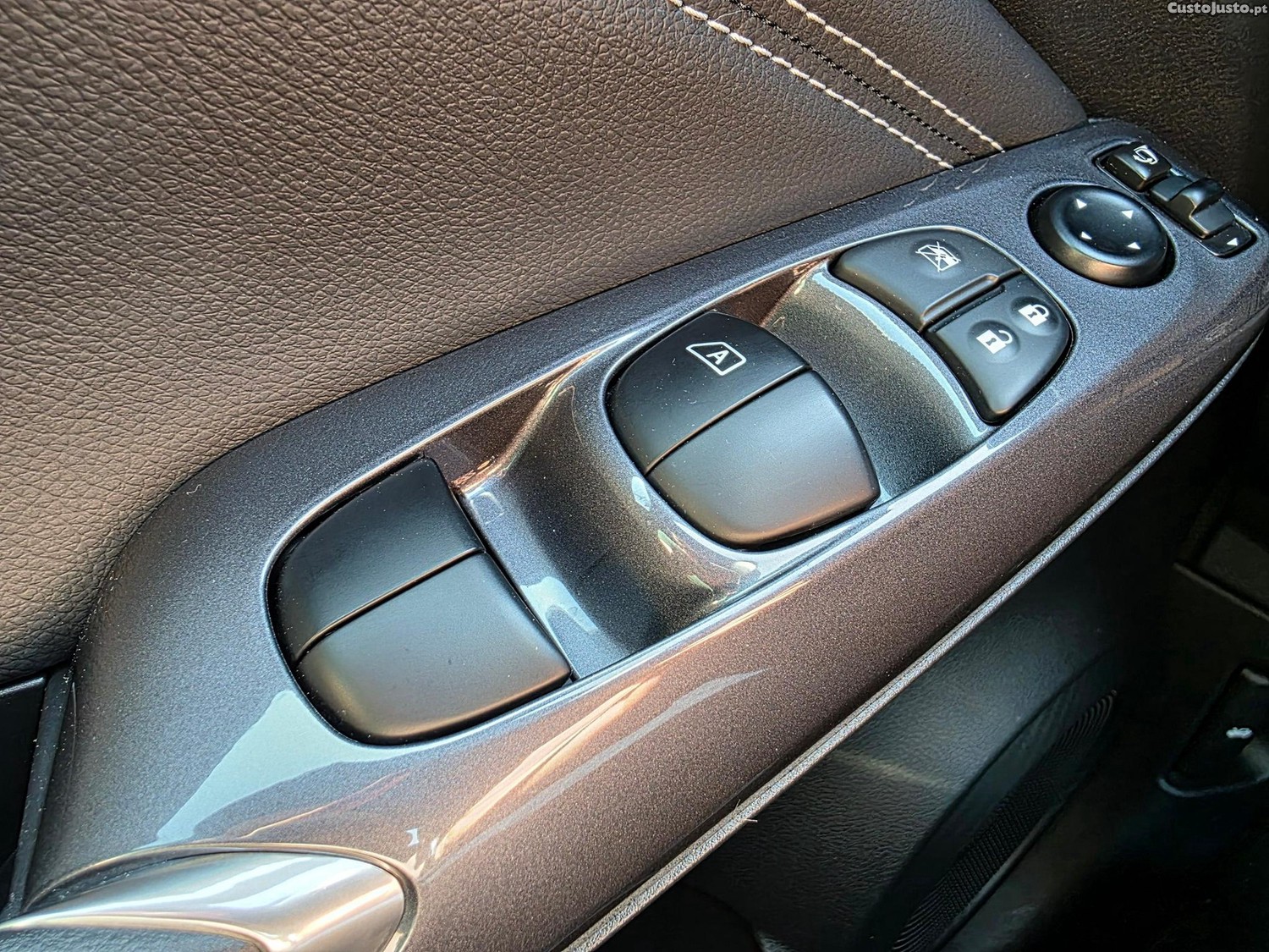 Nissan Juke 1.0 DIG-T N-Connecta NAV. — fotografia 8