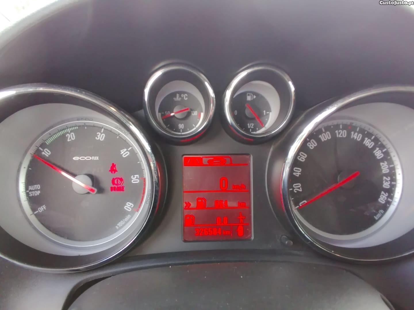 Opel Astra J — photo 3