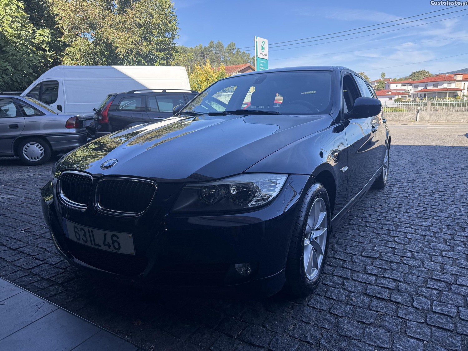 BMW 320 320d - 09 — photo 3
