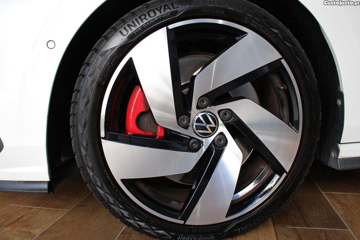Volkswagen Golf 2.0 TSI GTI DSG — fotografia 12