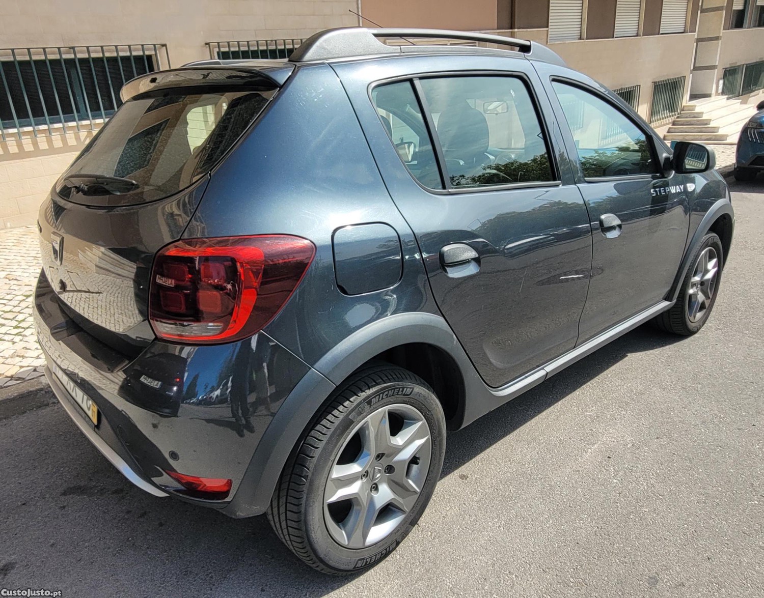 Dacia Sandero 0.9 tce gasolina - GPL — photo 4