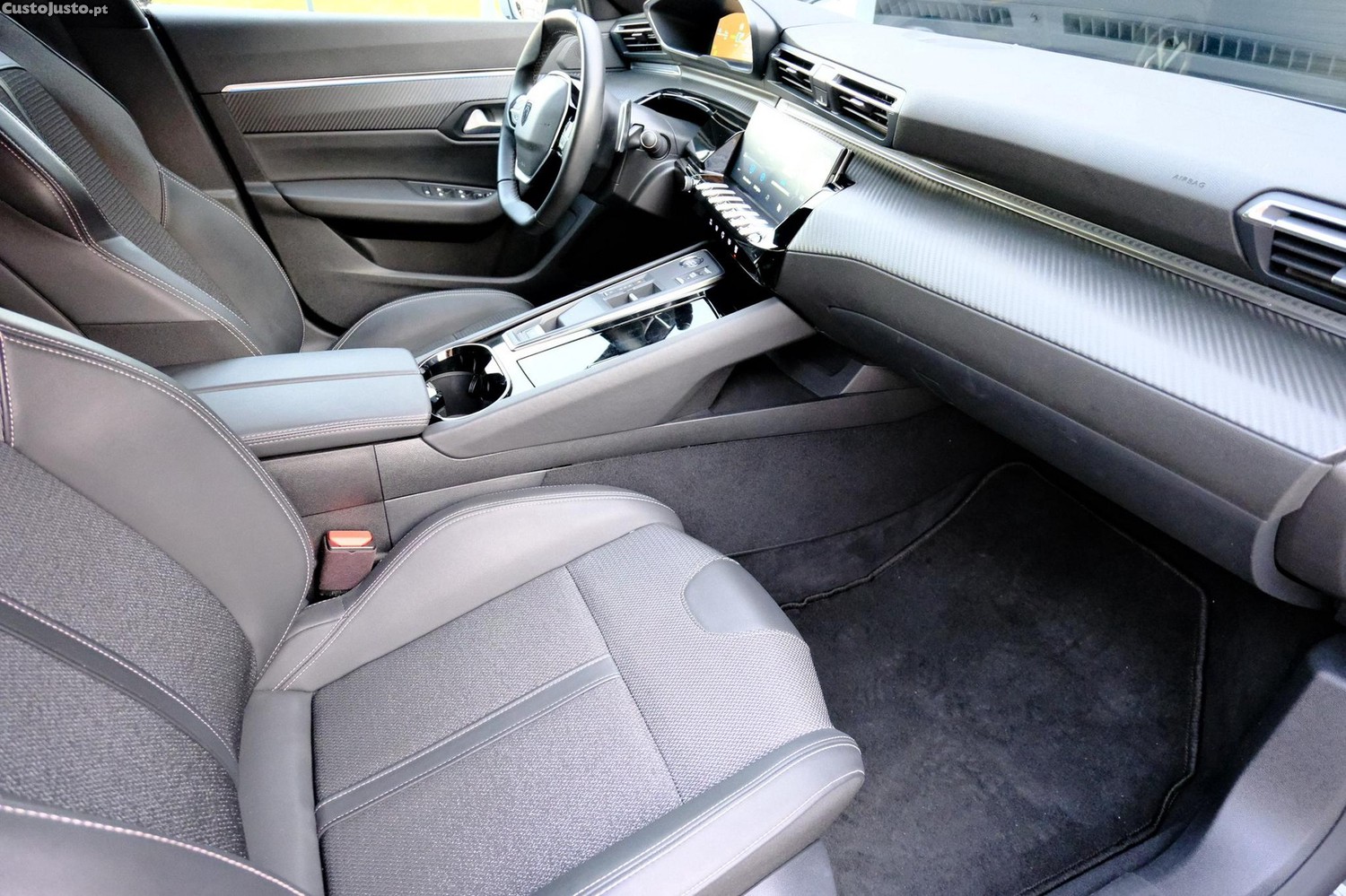 Peugeot 508 SW 1.6 Hybrid Allure e-EAT8 — fotografia 14