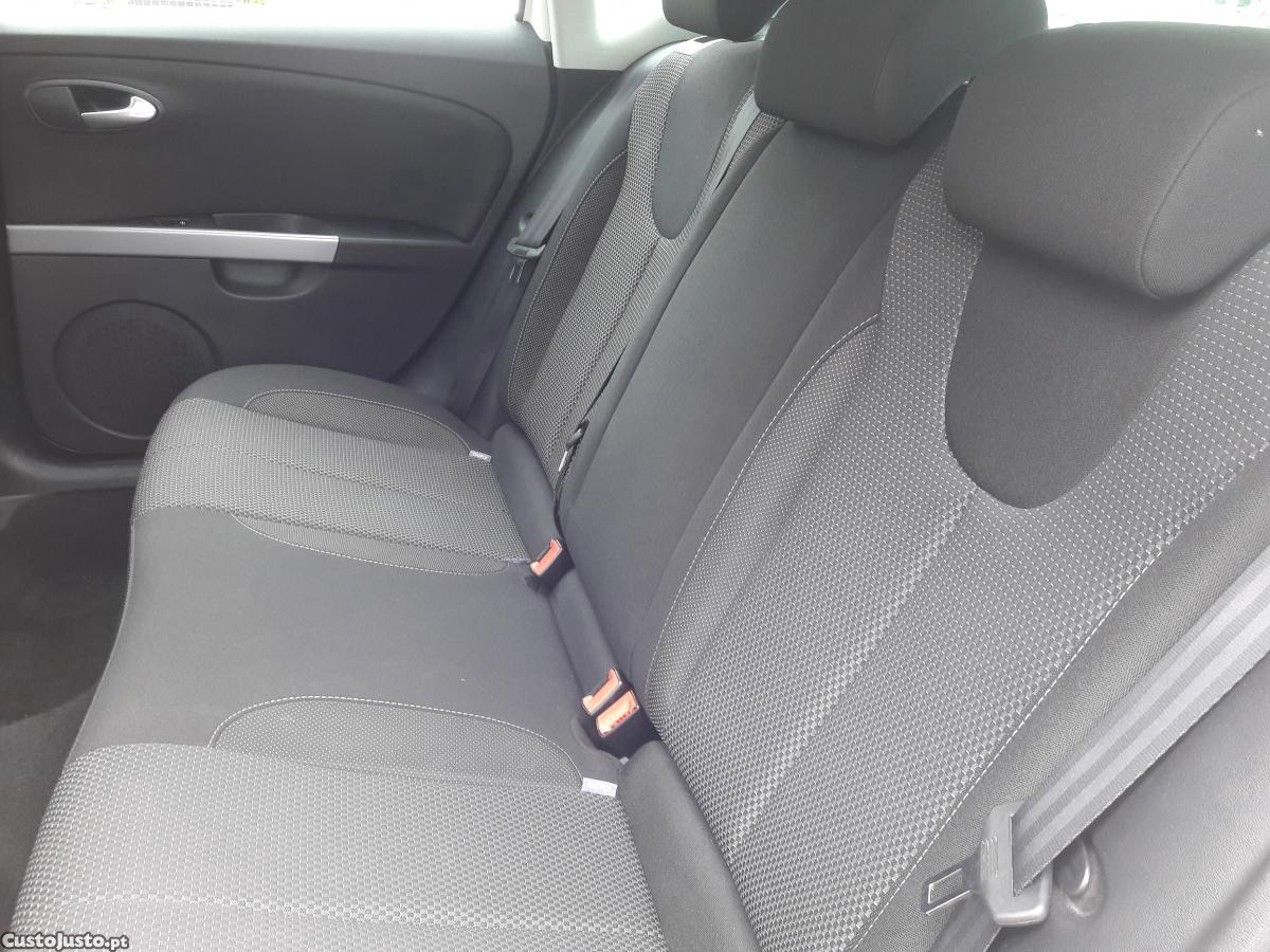 Seat Leon Sport — photo 4