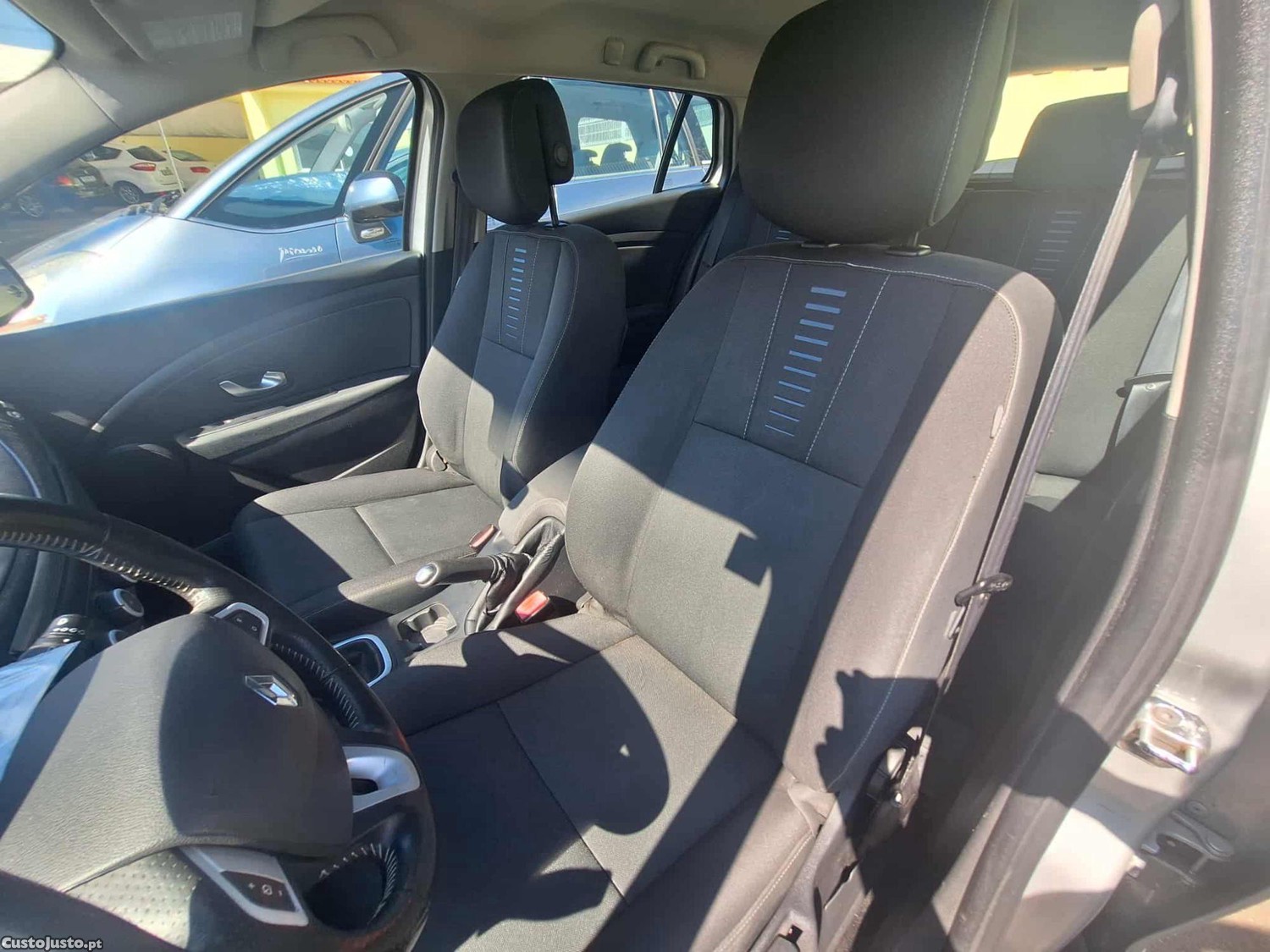 Renault Mégane 1.5 dci dynamique c02 champion - 11 — photo 5