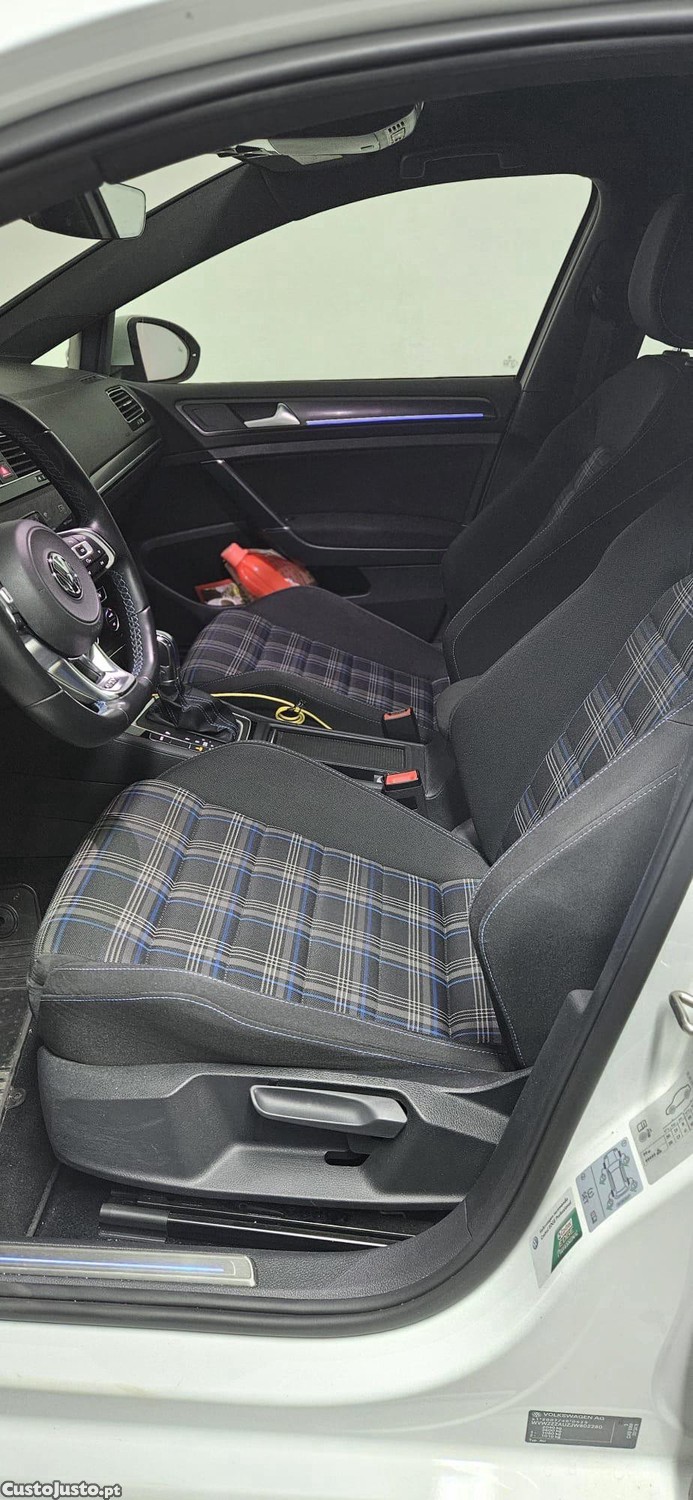 VW Golf GTE - 17 — photo 3