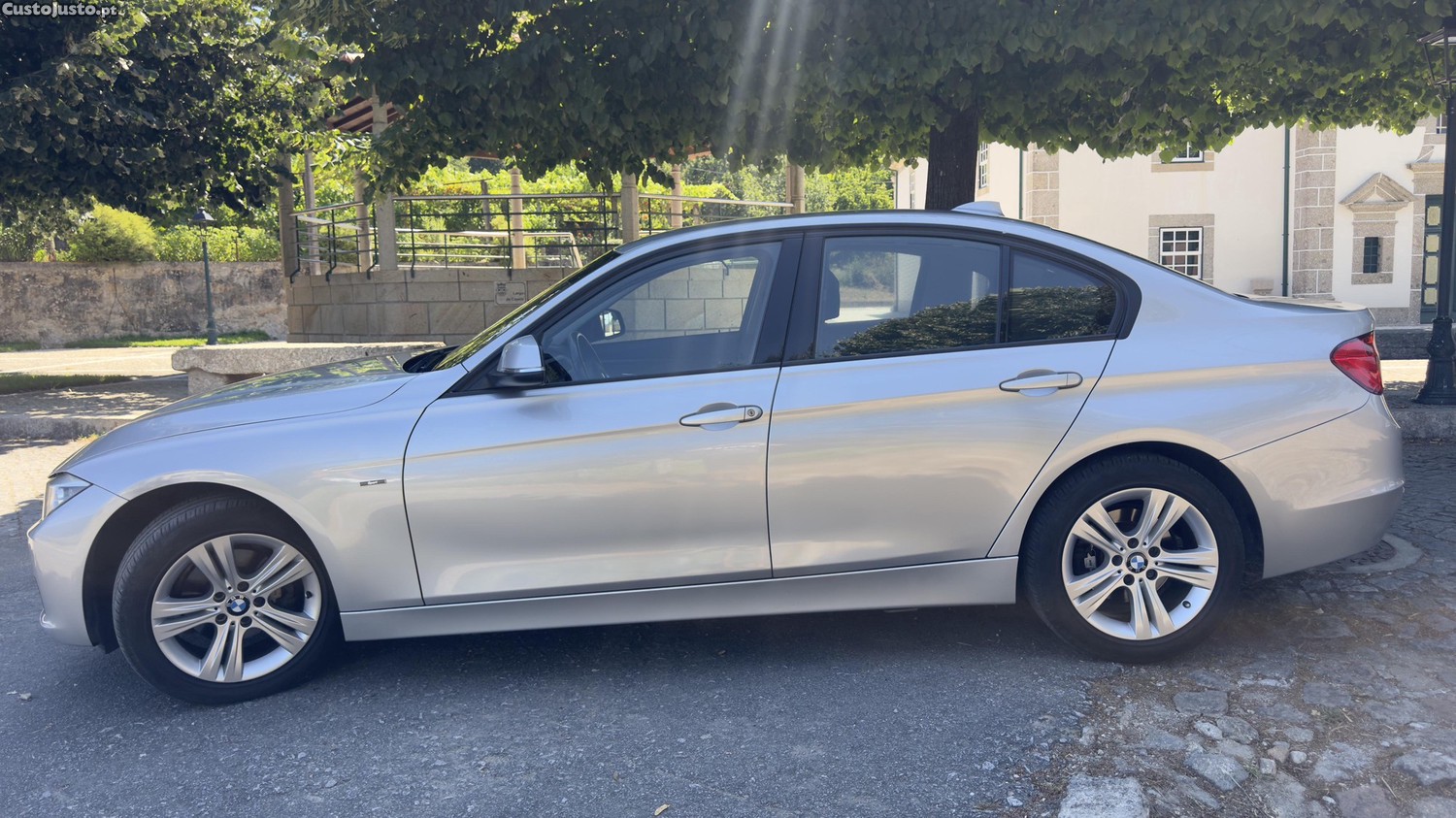 BMW 318 D SportLine — fotografia 8