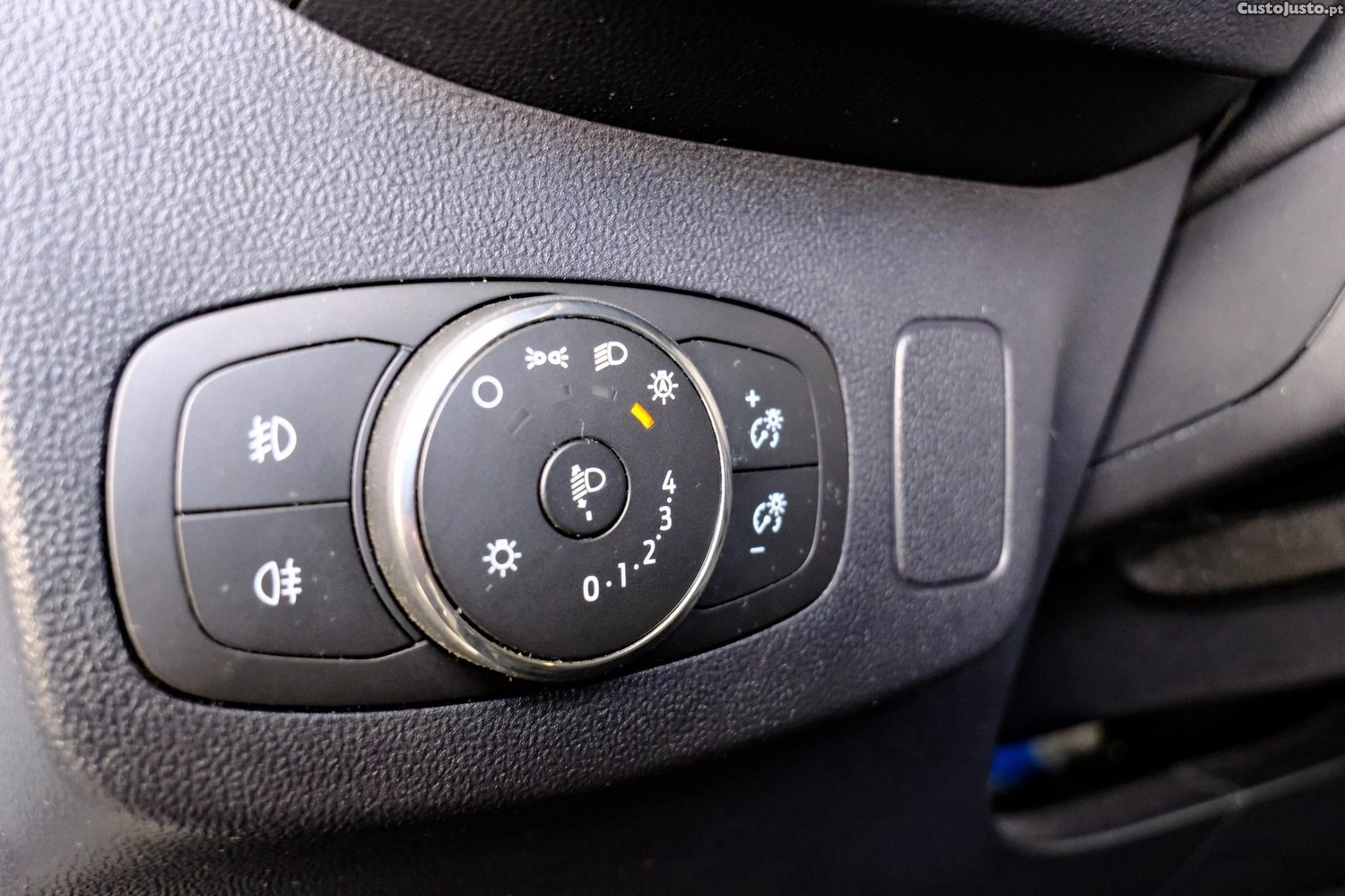 Ford Puma 1.0 EcoBoost mHEV ST-Line Aut. — fotografia 2