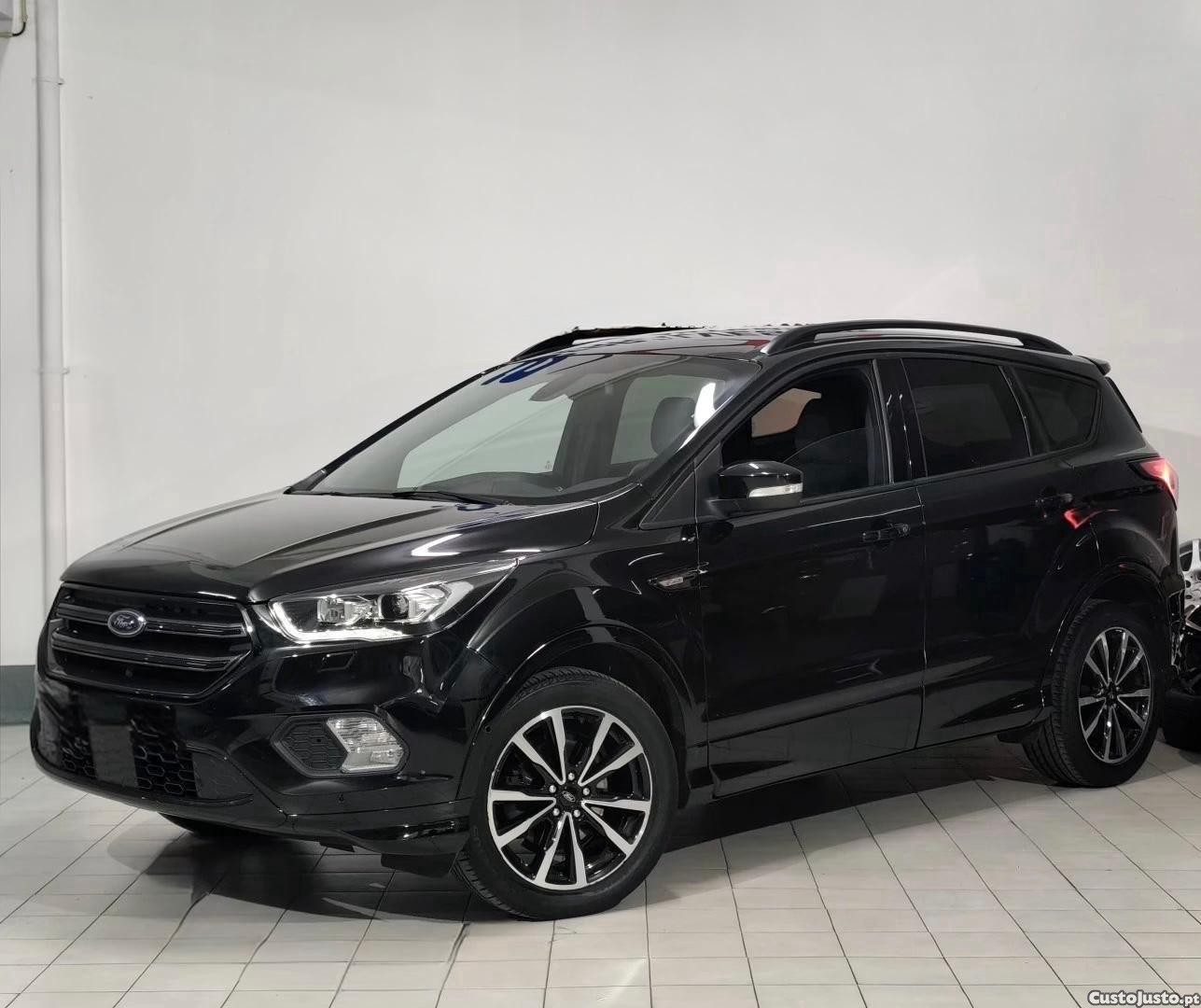 Ford Kuga ST Line - 18 — photo 3