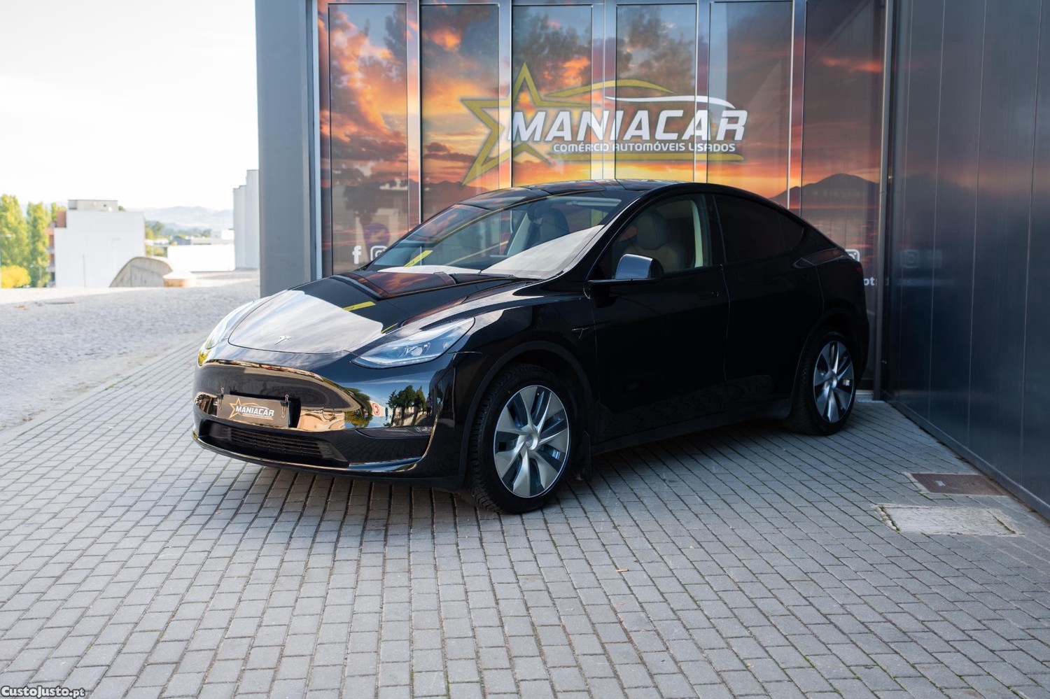 Tesla Model Y Long Range Dual Motor AWD - 22 — photo 2