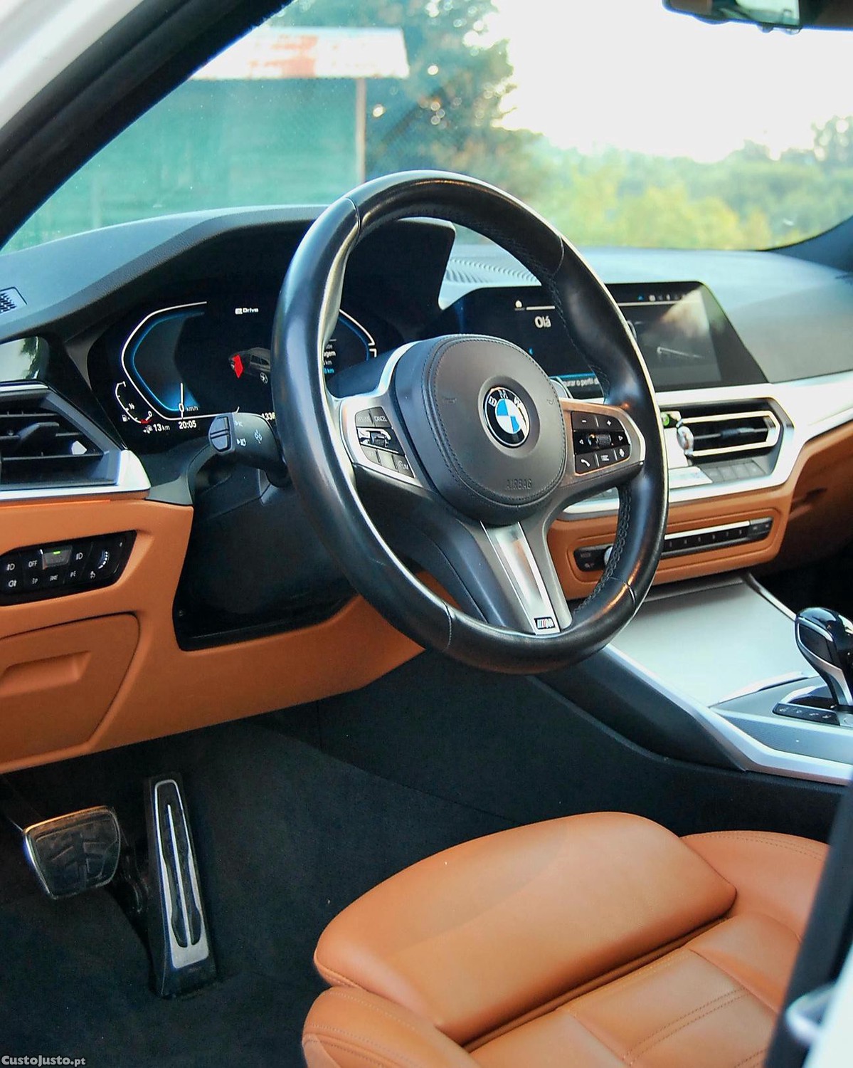 BMW 330 e Pack M - 20 — photo 4