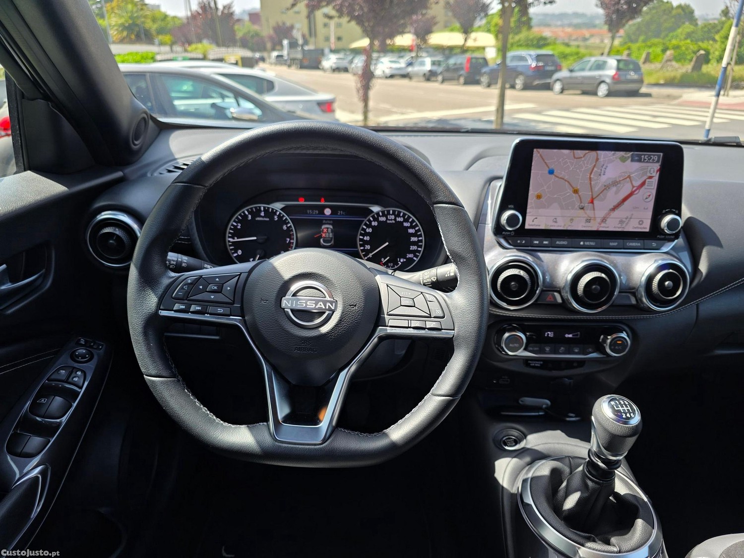 Nissan Juke 1.0 DIG-T N-Connecta NAV. — fotografia 5