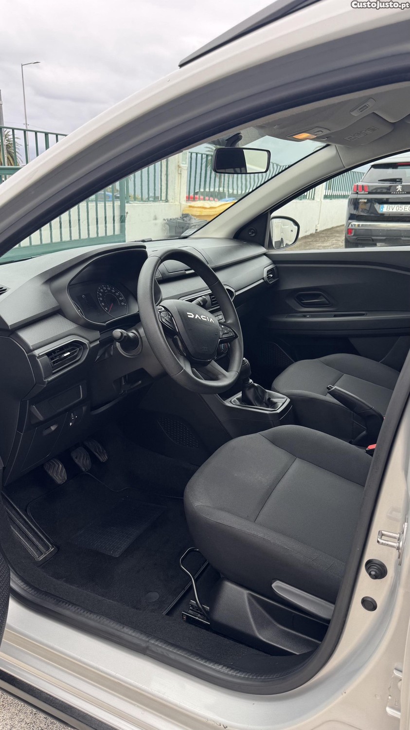 Dacia Jogger TCE 110 — fotografia 5