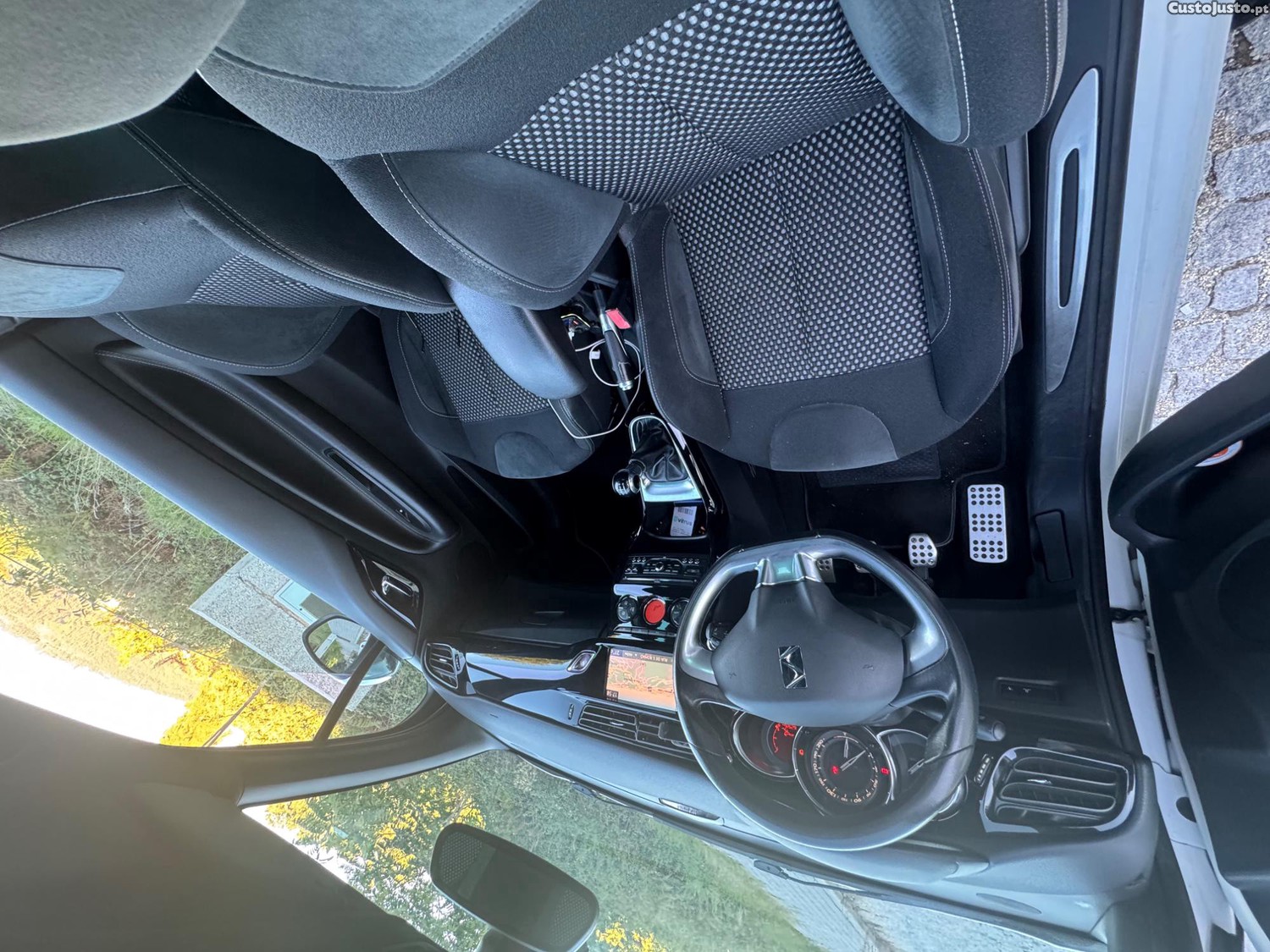 Citroën DS3 1.6 HDI - 12 — photo 3