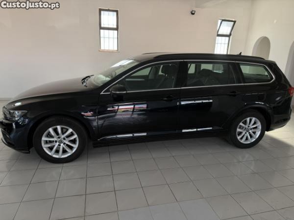 VW Passat Variant 2.0 TDI Business DSG - 21 — photo 2