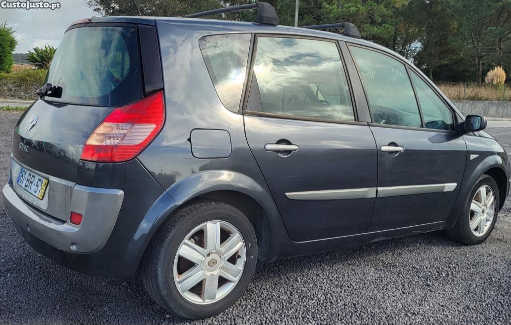 Renault Scénic 1.5 dci Privilége Fullextras - 06 — photo 3