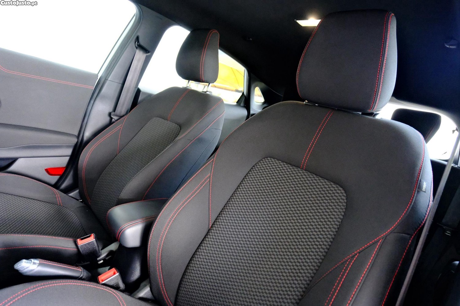 Ford Puma 1.0 EcoBoost mHEV ST-Line Aut. — fotografia 18