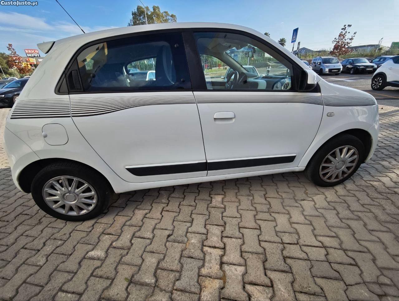 Renault Twingo — fotografia 11