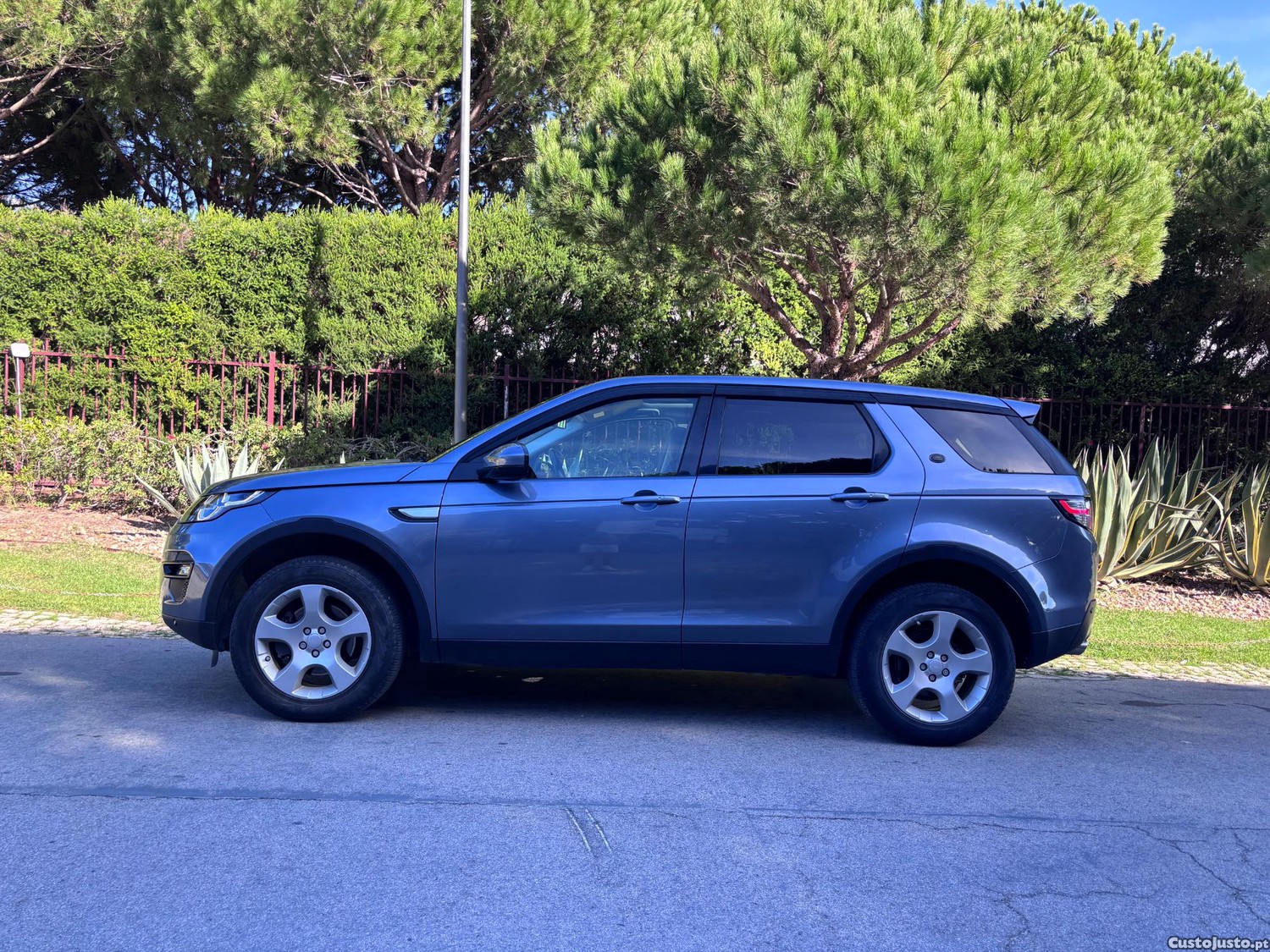 Land Rover Discovery Sport 2.0 TD4 HSE 150cv Classe 1 NACIONAL - 18 — photo 2