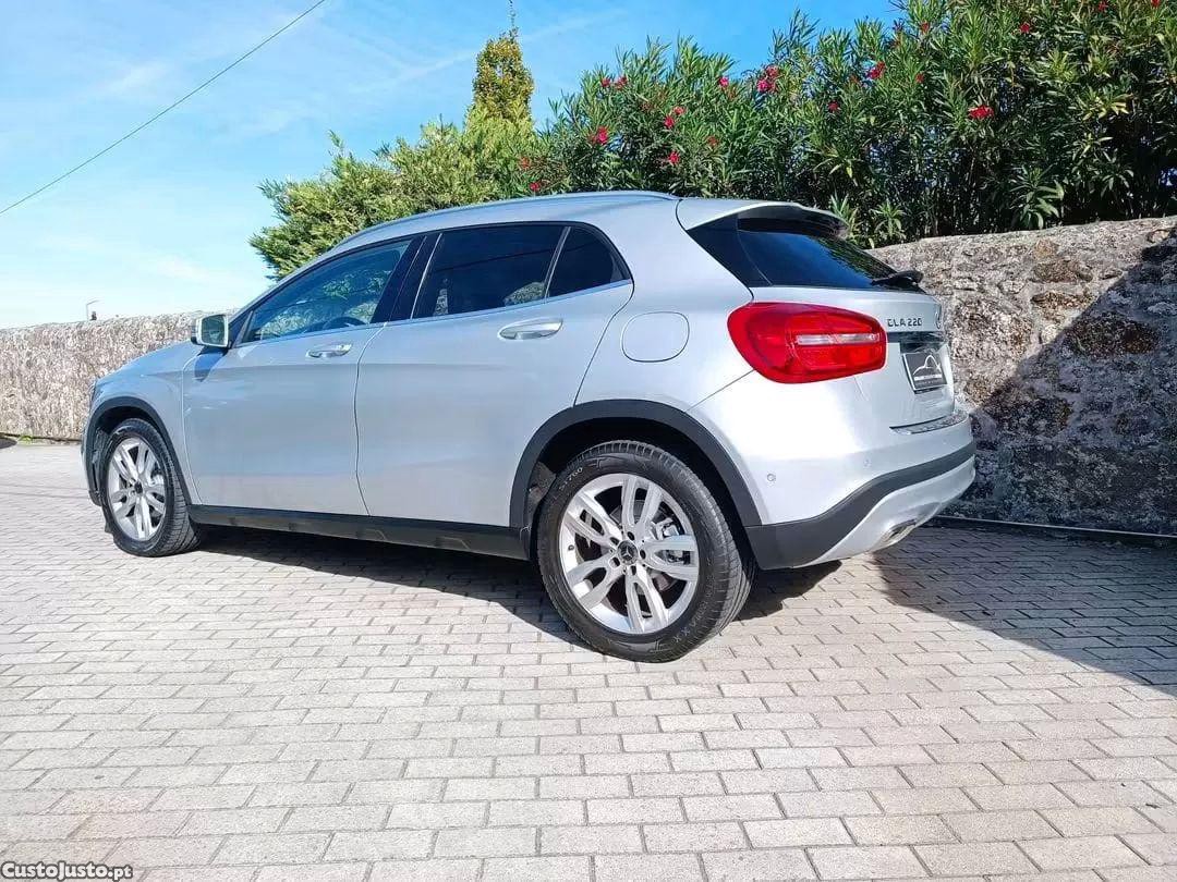 Mercedes-Benz GLA 220 Cdi urban 4-matic - 14 — photo 4