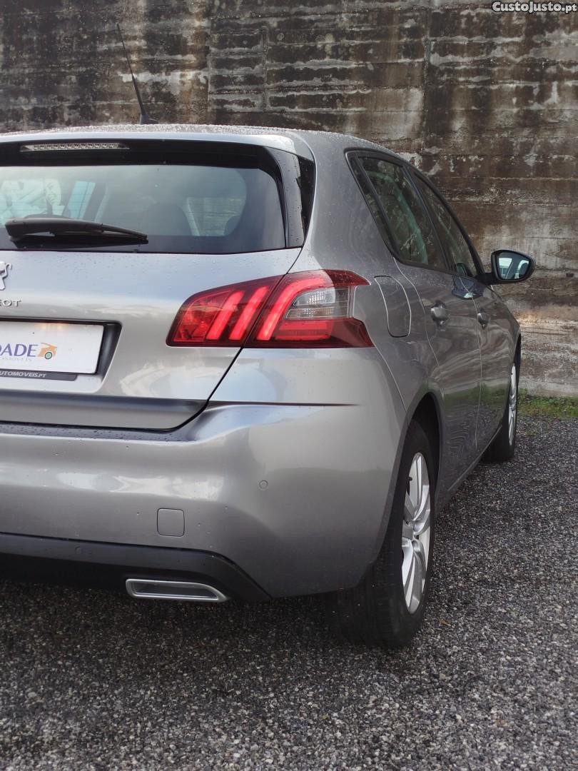 Peugeot 308 PureTech 110 Active Pack — fotografia 6