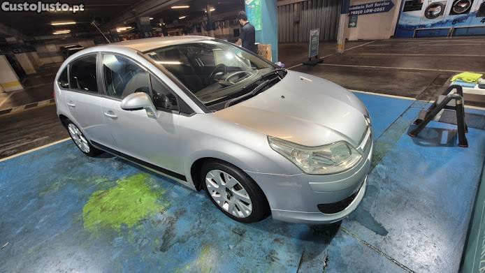 Citroën C4 1.6 HDi 110 SX - 05 — photo 2