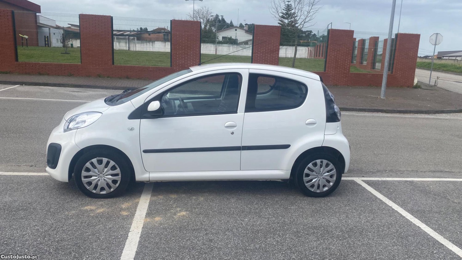Citroën C1 1.0 - 13 — photo 2