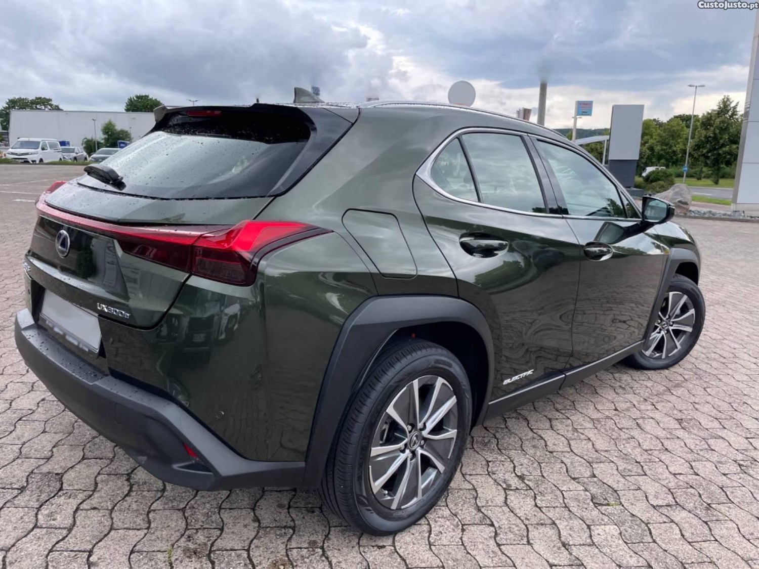 Lexus  Executive+ - 21 — photo 2