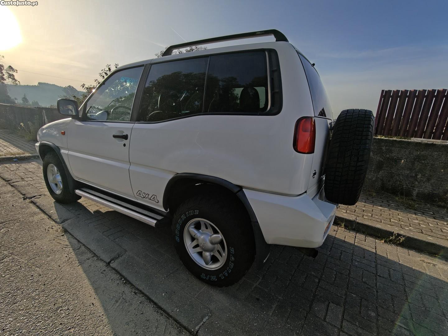 Nissan Terrano II 2.7 TDi S - 96 — photo 3