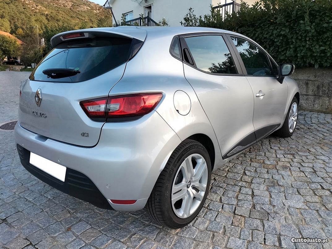 Renault Clio 1.5 DCI Energy Intens 90cv — fotografia 8