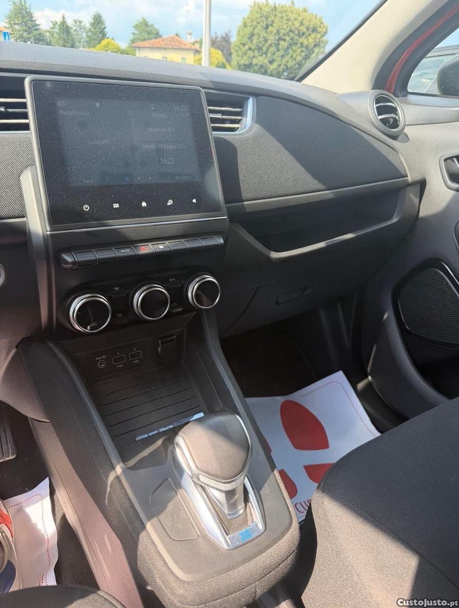 Renault Zoe Life R110 Flex 109cv ( 52kwh ) - 20 — photo 5