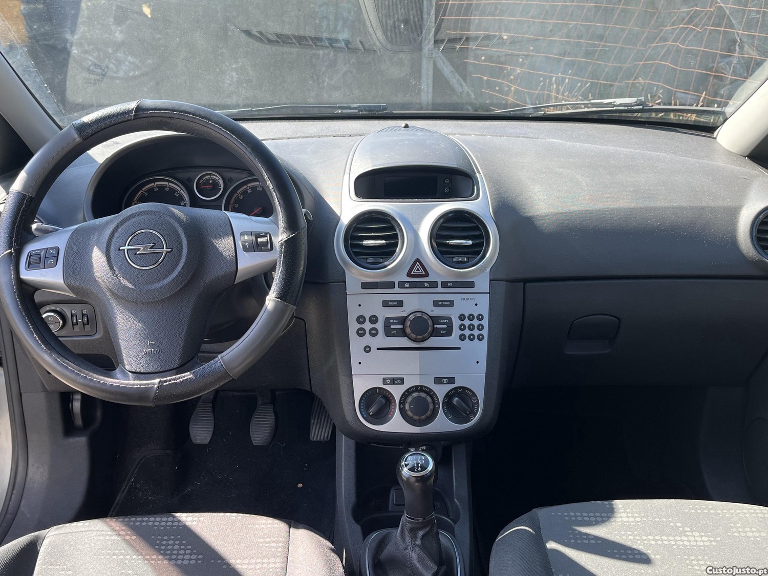 Opel Corsa 1.2 16v - 12 — photo 3