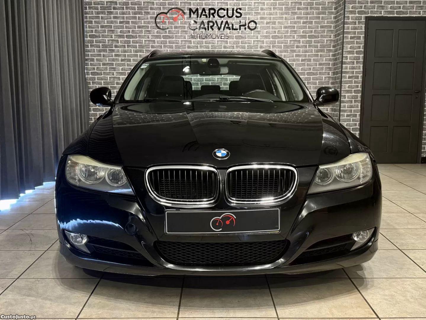BMW 318 D touring navigation sport — fotografia 13