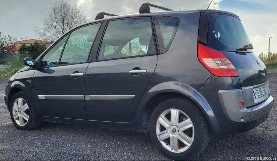 Renault Scénic 1.5 dci Privilége Fullextras - 06 — photo 4