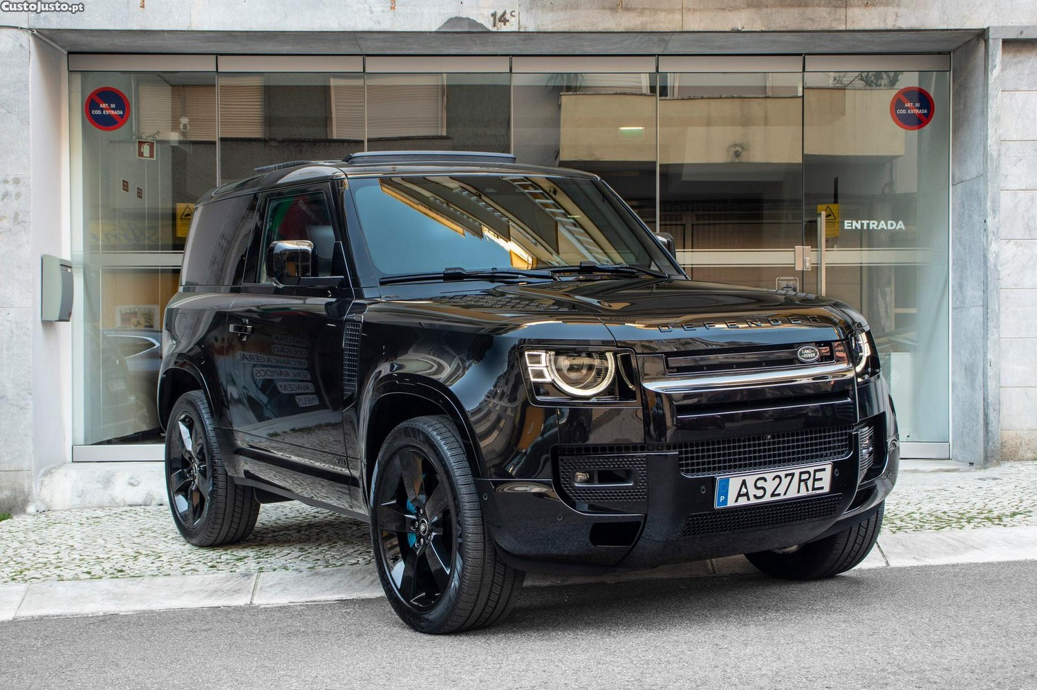 Land Rover Defender 5.0 V8 Defender 007 - 22 foto 3