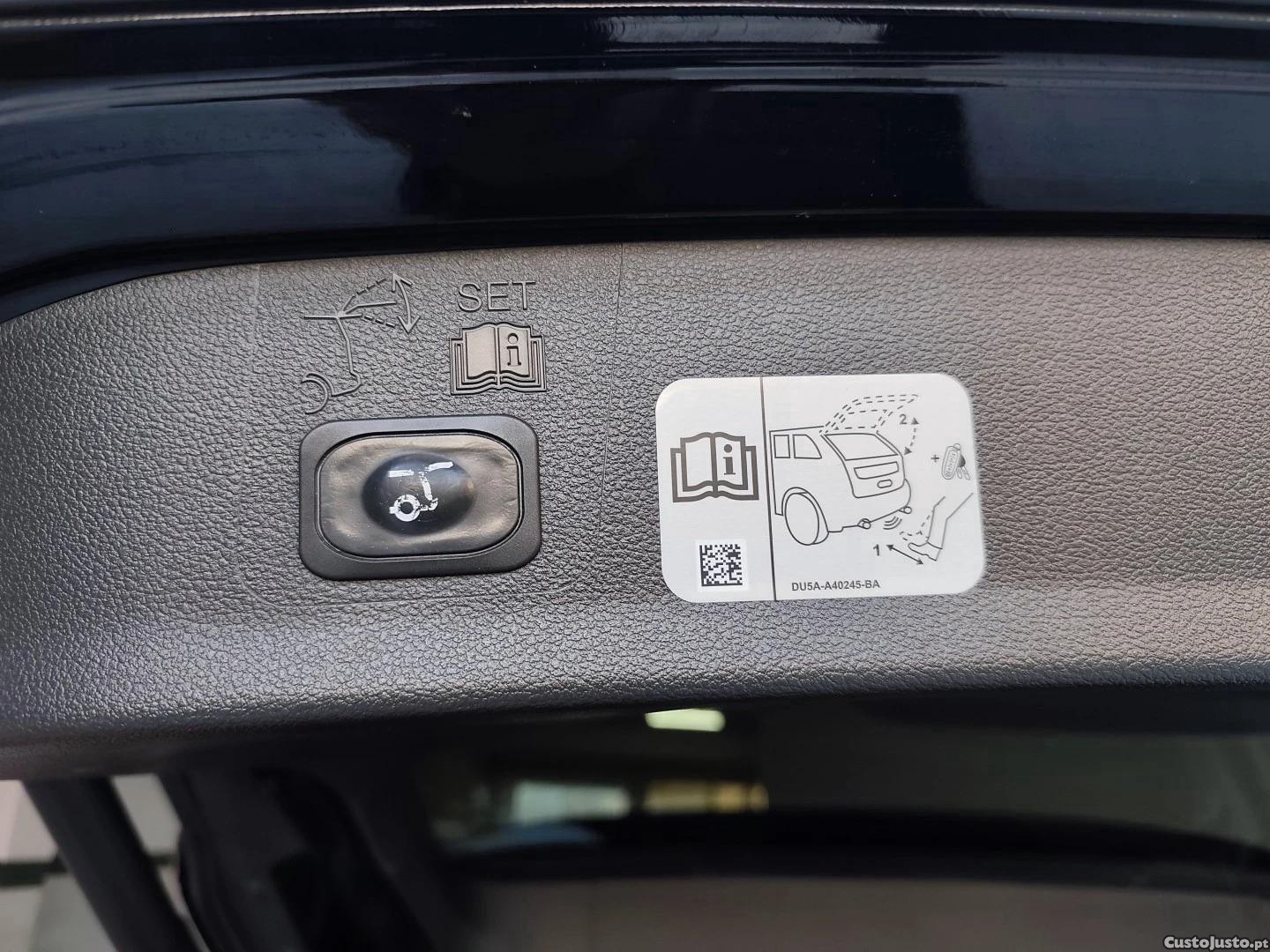 Ford Kuga ST Line - 18 — photo 5