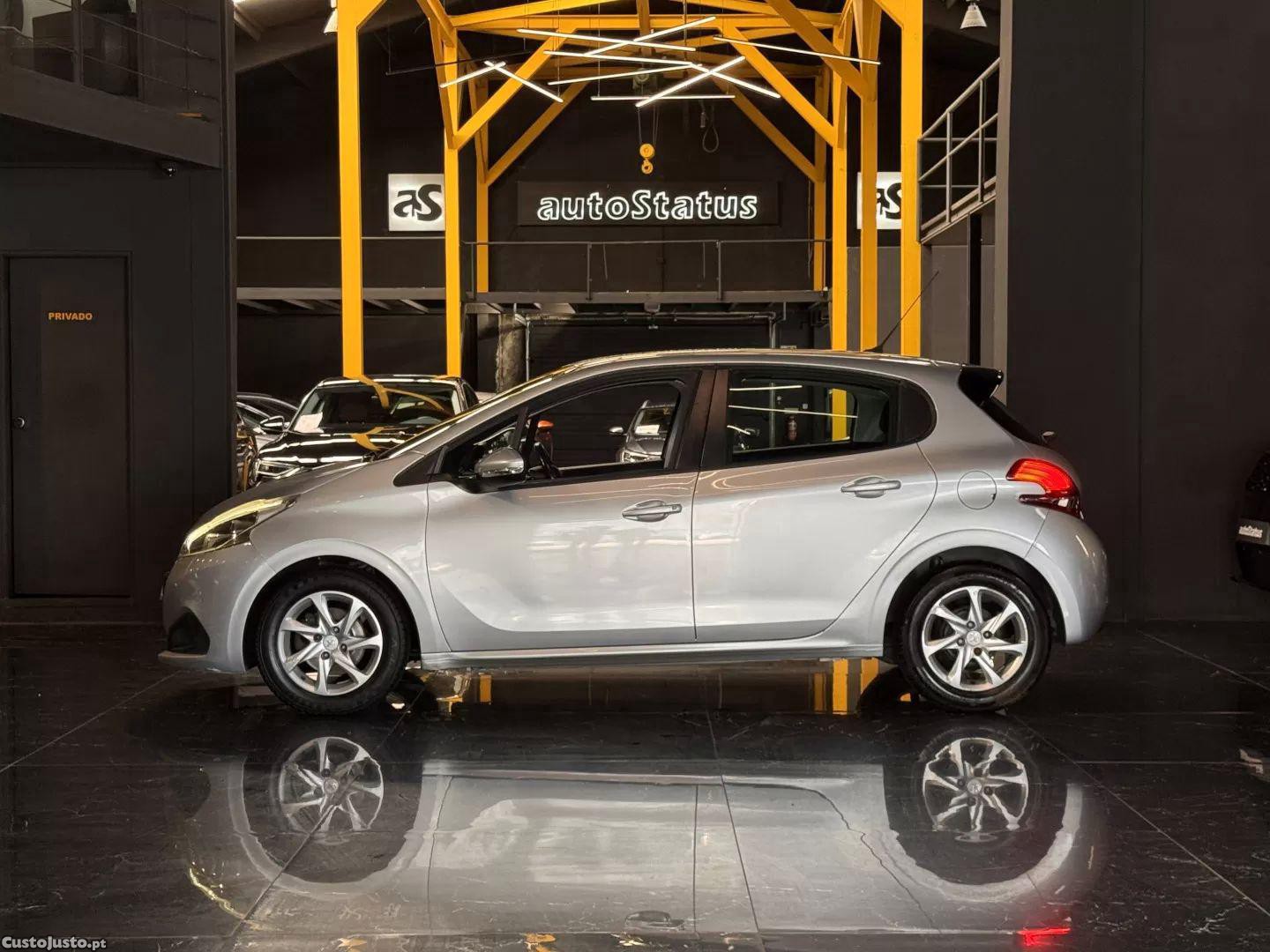 Peugeot 208 1.6 bluehdi active — photo 4