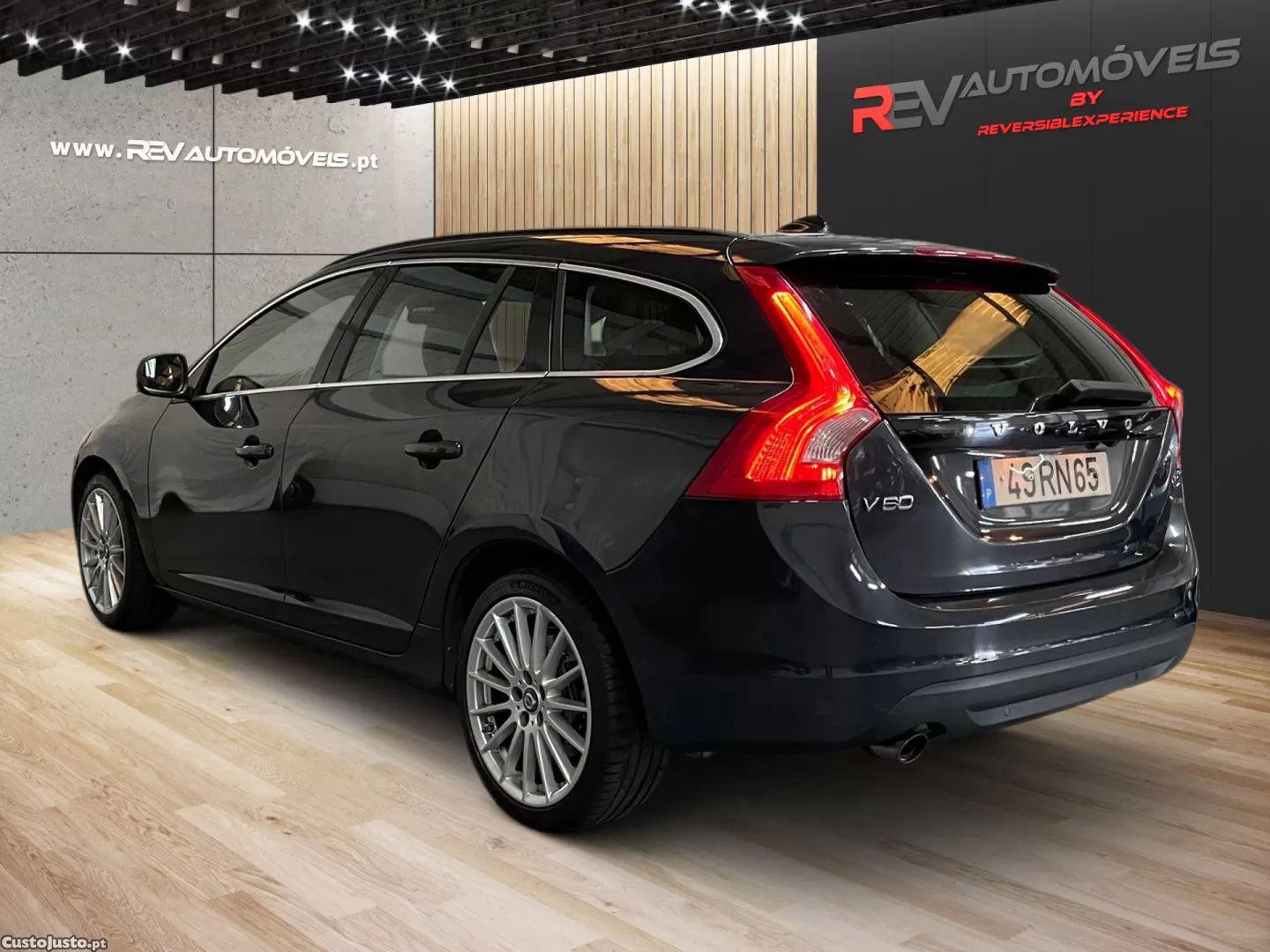 Volvo V60 1.6 d2 summum eco - 11 — photo 4
