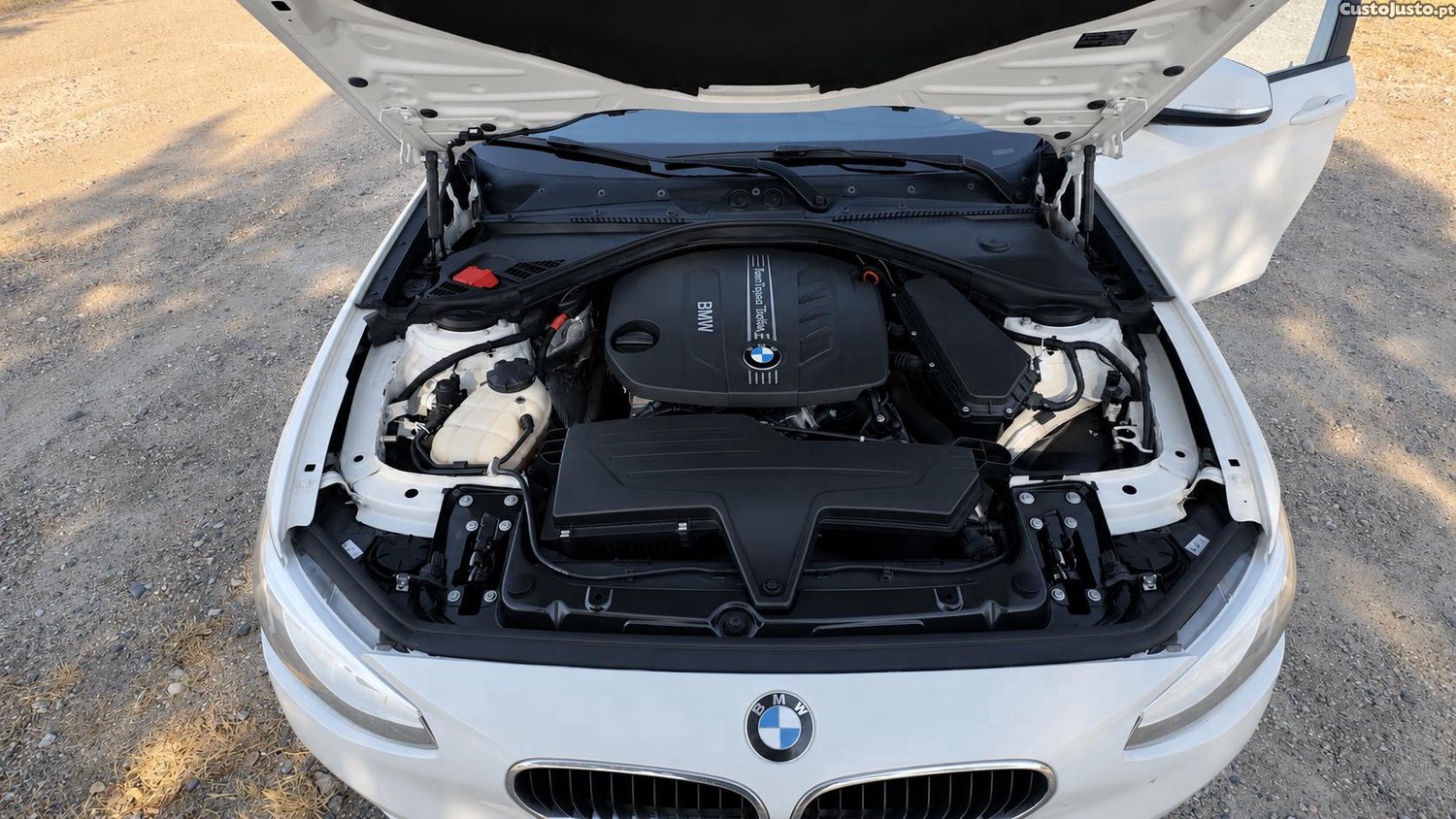 BMW 116 D SPORT — fotografia 2