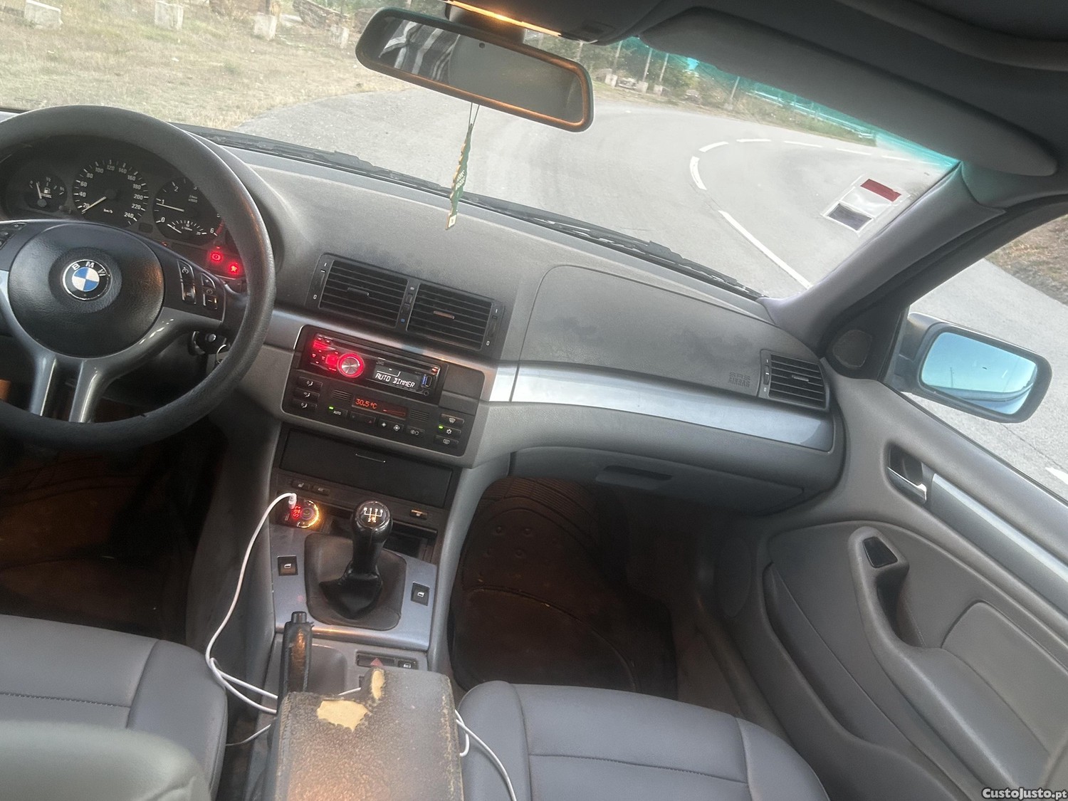 BMW 320 Touring - 04 — photo 3