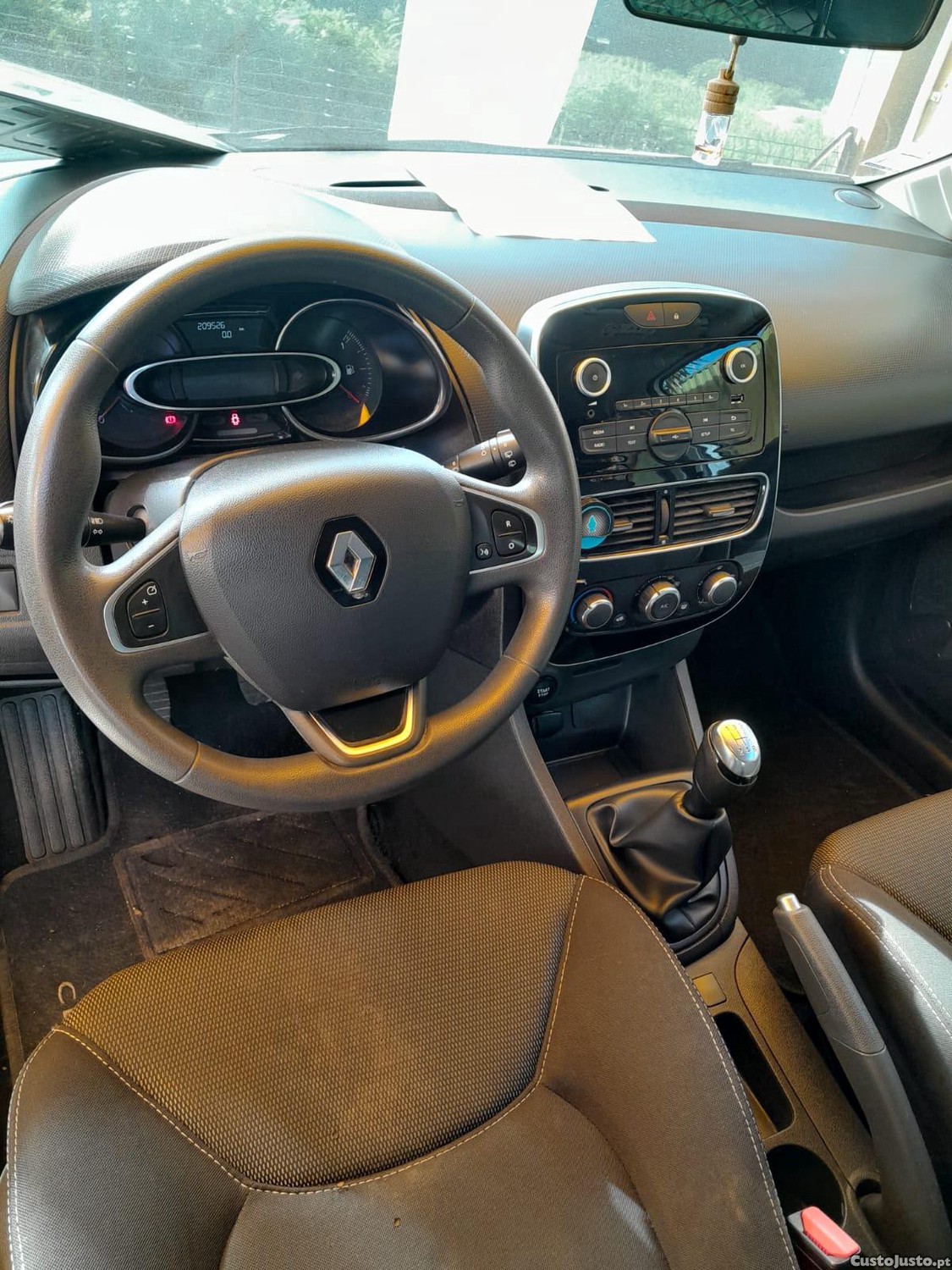 Renault Clio 1.5 DCI - 18 foto 4