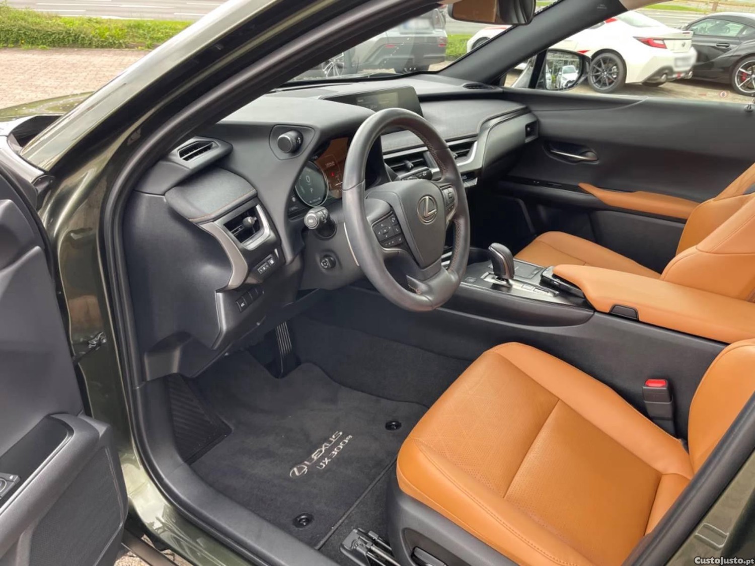 Lexus  Executive+ - 21 — photo 4