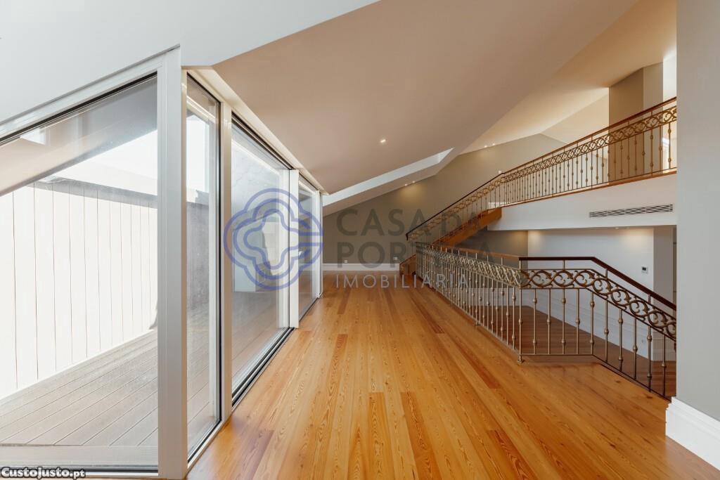 Apartamento T3 inserido no Palacete das Hortas no centro da cidade de Guimarães