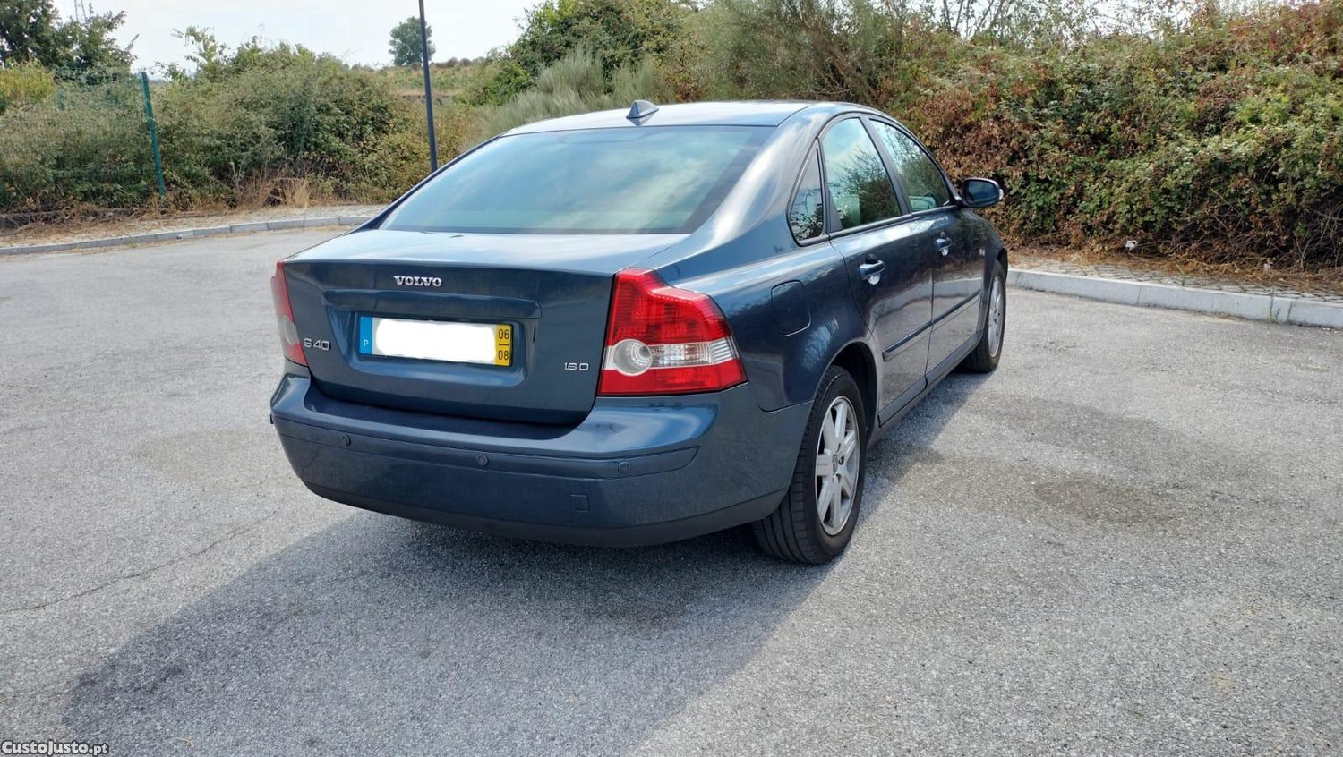 Volvo S40 1.6 D - 06 foto 2