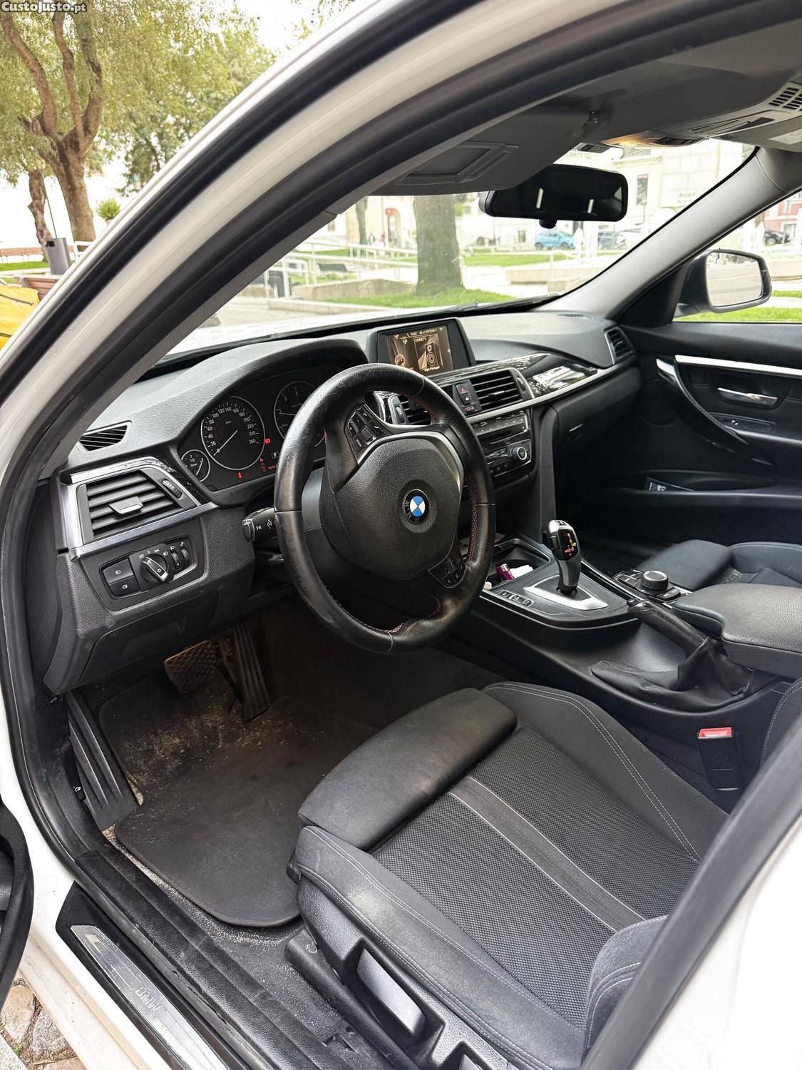 BMW 320 320d Touring Line Sport Auto - 15 — photo 4