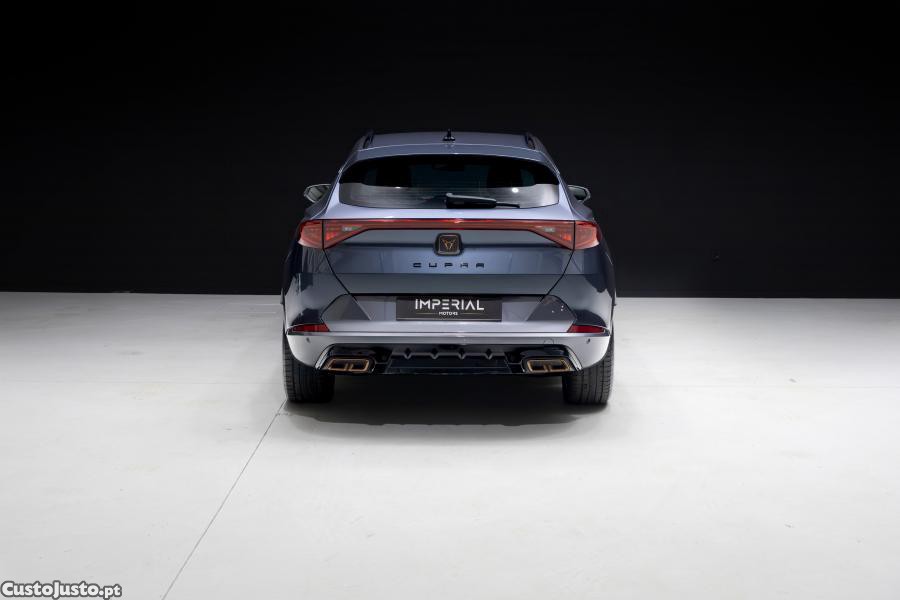 CUPRA Formentor 1.5 e-Hybrid DSG Com - 23 — photo 4