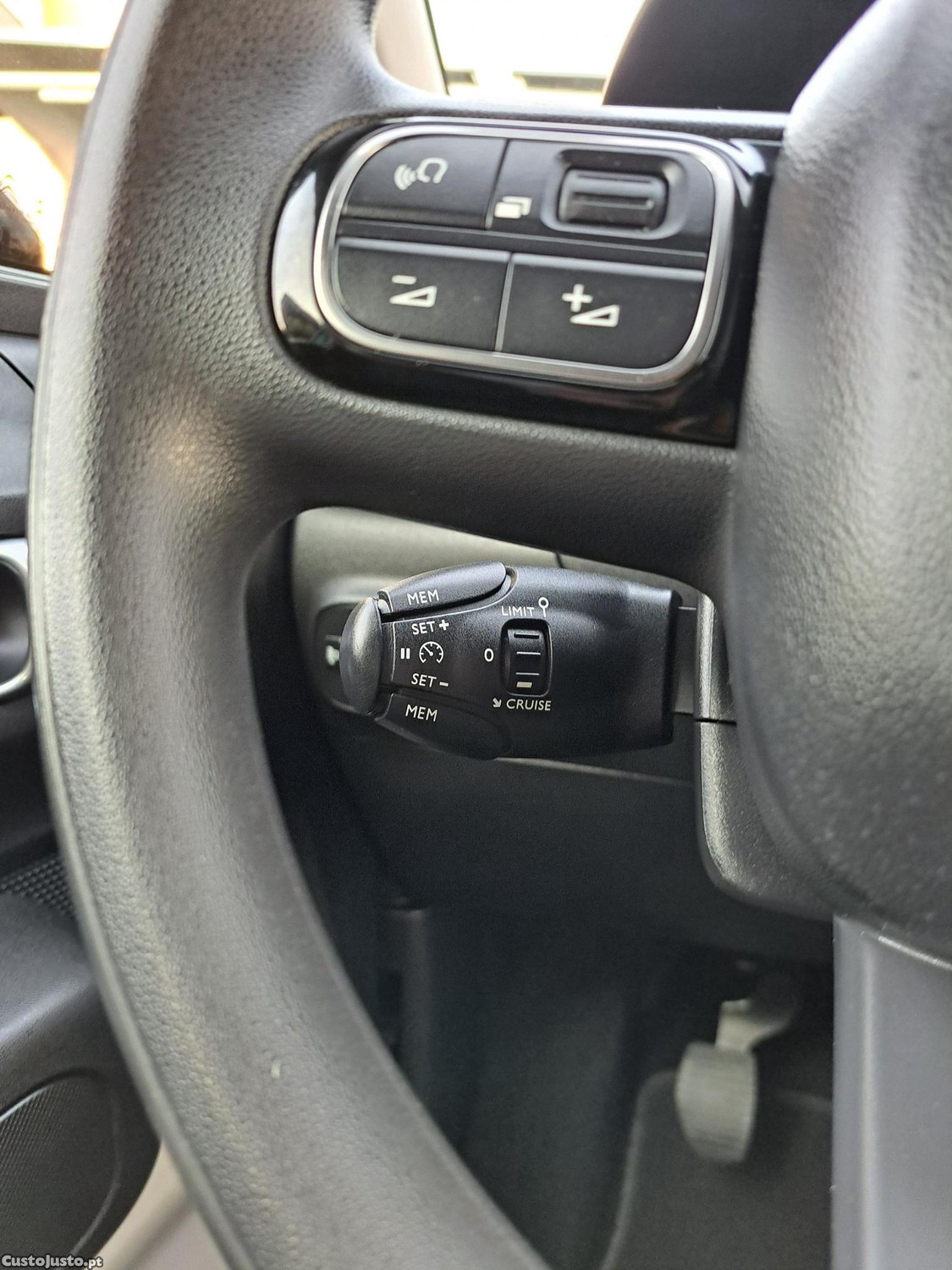 Citroën C3 1.2 PureTech Feel Pack — fotografia 17