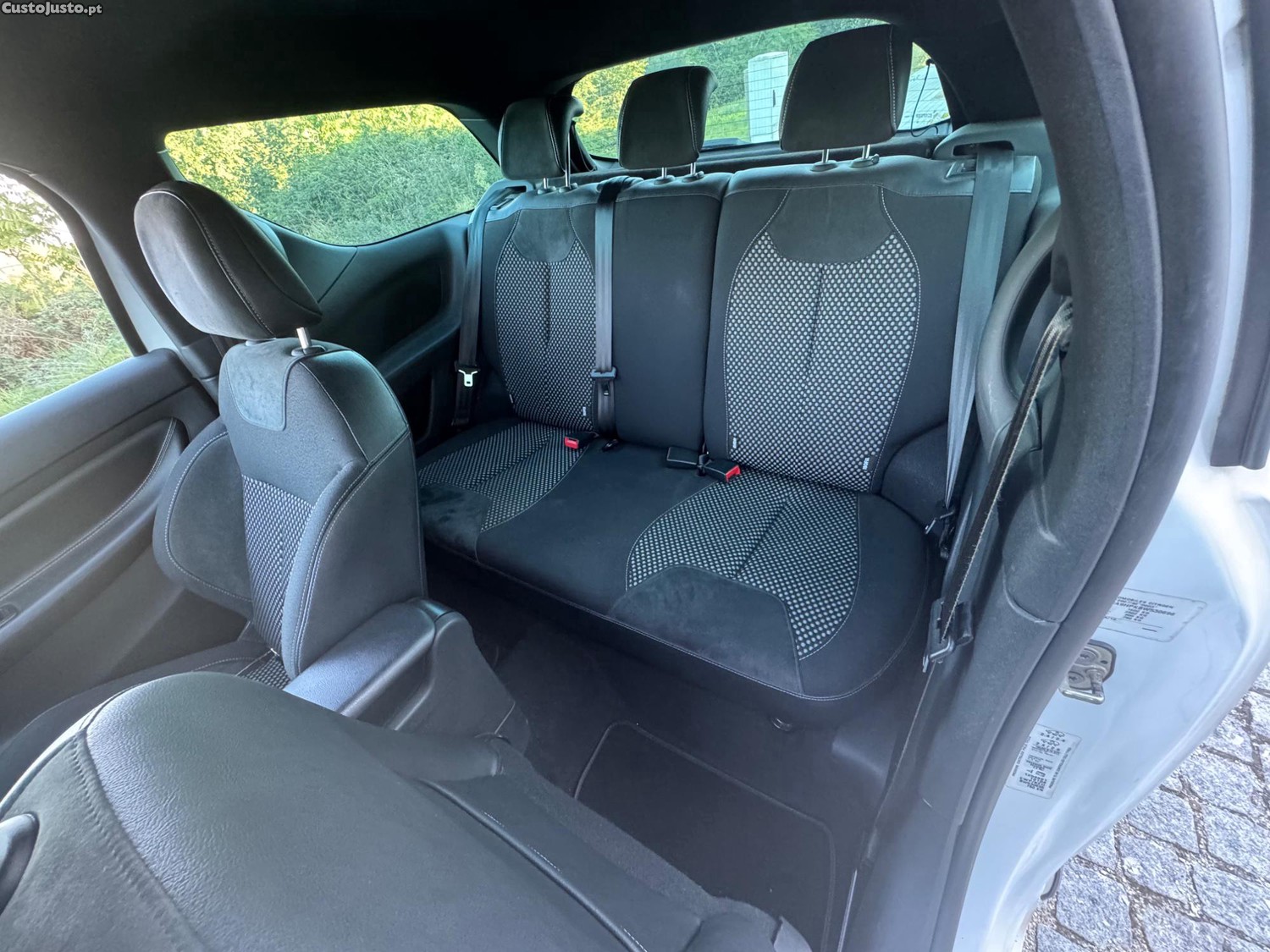 Citroën DS3 1.6 HDI - 12 — photo 2