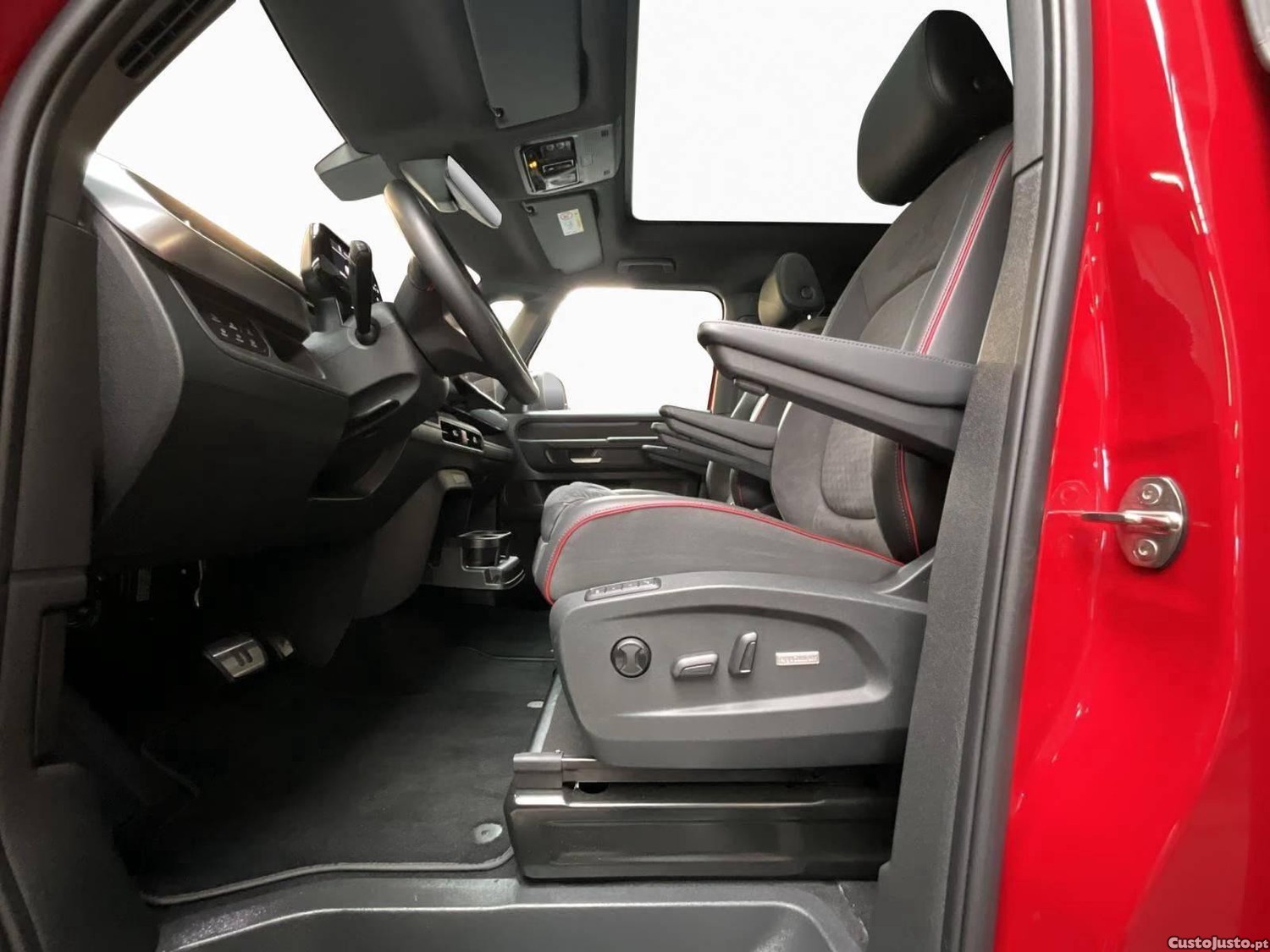 VW ID.Buzz 91 kWh GTX 4Motion - 25 — photo 5