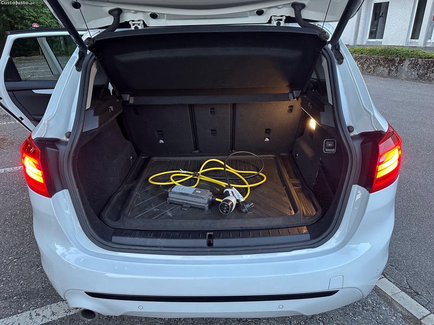 BMW 225 Active Tourer XE AT - 18 — photo 5
