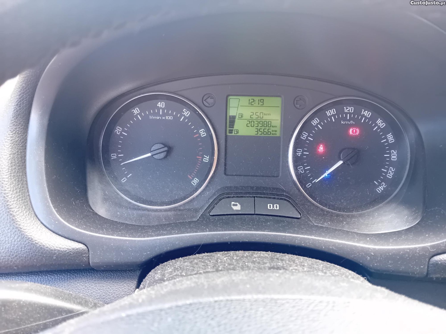 Skoda Fabia TSI - 11 — photo 3